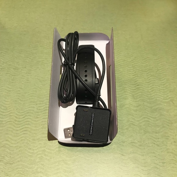 Garmin Vivoactive Smart Watch - Picture 2 of 2